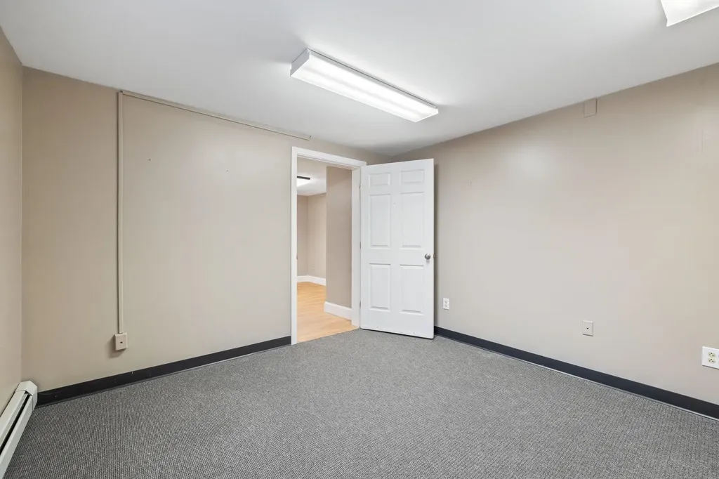 44 Newmarket Road Durham NH 03824