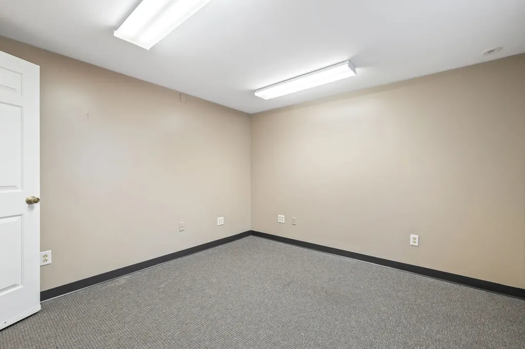 44 Newmarket Road Durham NH 03824