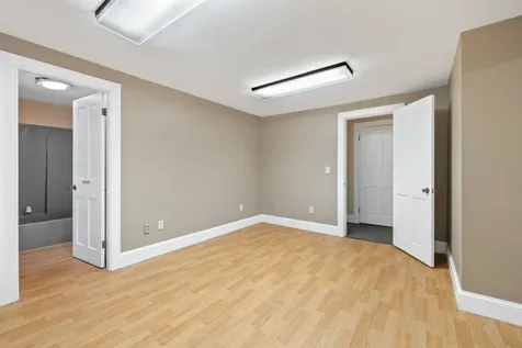 44 Newmarket Road Durham NH 03824