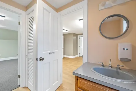 44 Newmarket Road Durham NH 03824