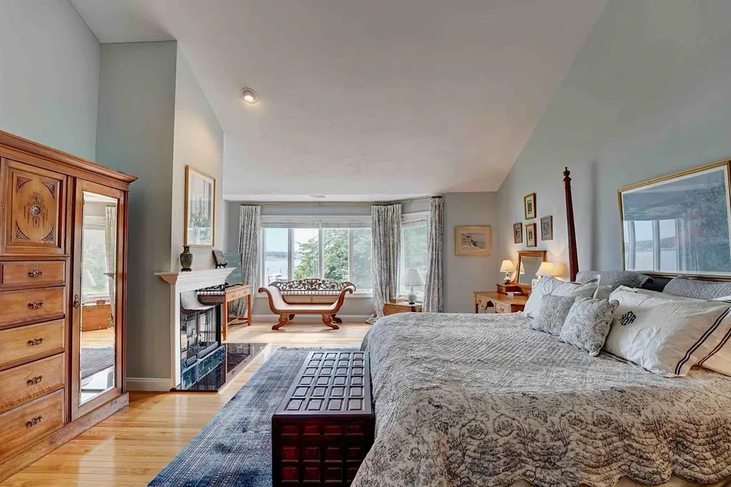 172 Little Harbor Road New Castle NH 03854