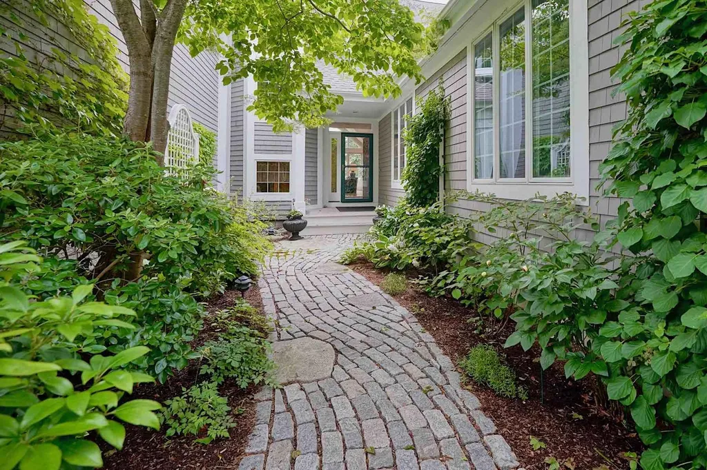 172 Little Harbor Road New Castle NH 03854