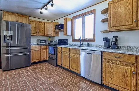 22 Old Chesterfield Road Winchester NH 03470