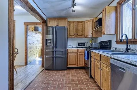 22 Old Chesterfield Road Winchester NH 03470
