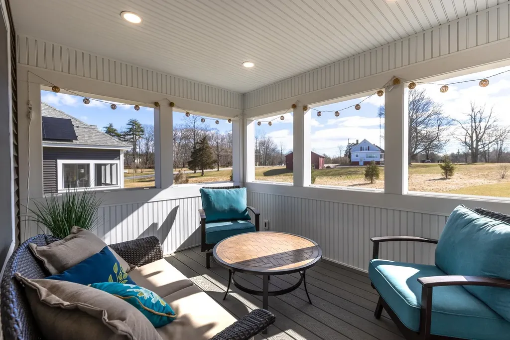 8 Hayden Drive Dover NH 03820