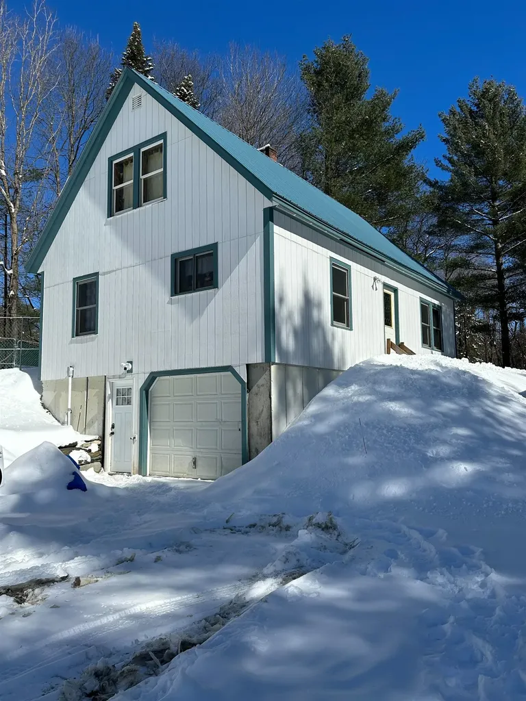 360 North Road Eden VT 05653-9726