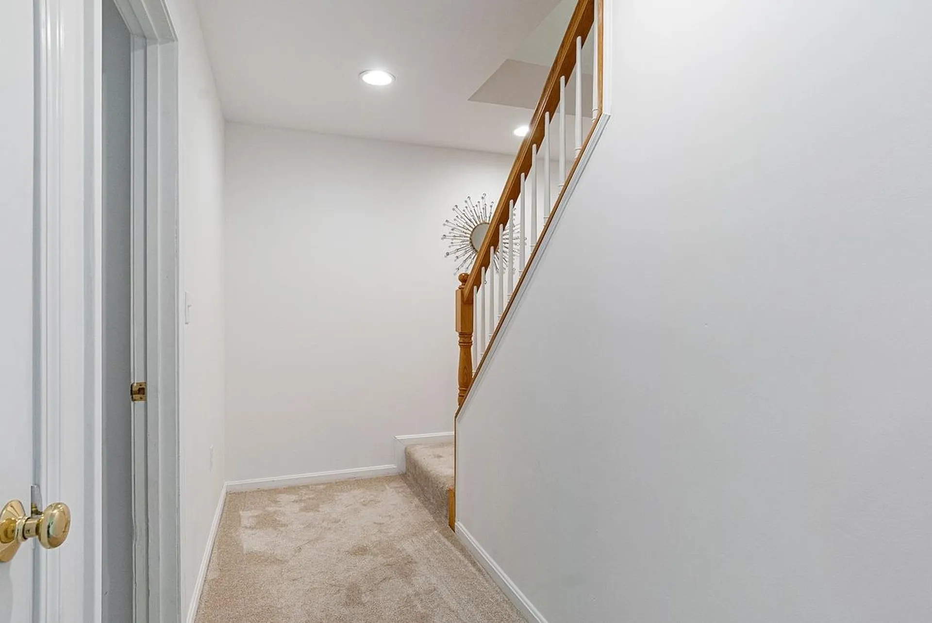 77 Acorn Street Hartford VT 05001