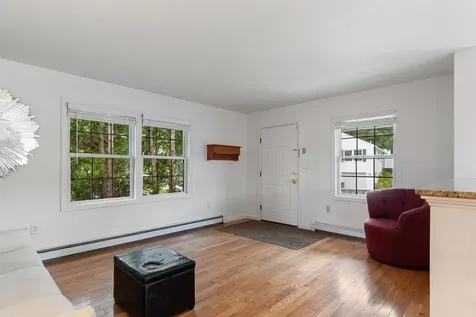77 Acorn Street Hartford VT 05001
