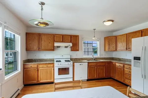 77 Acorn Street Hartford VT 05001