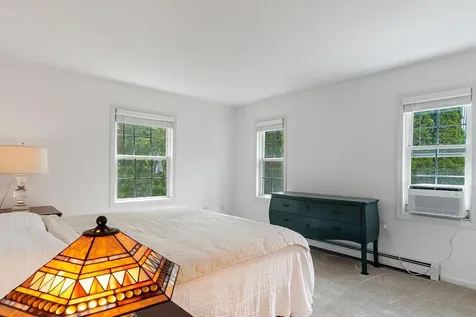 77 Acorn Street Hartford VT 05001