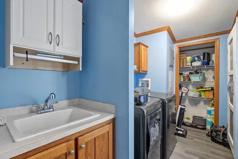 22 Marilyn Drive Allenstown NH 03275