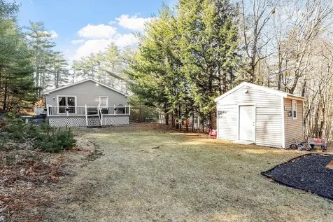 22 Marilyn Drive Allenstown NH 03275