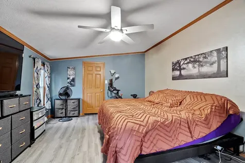 22 Marilyn Drive Allenstown NH 03275