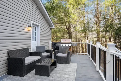 22 Marilyn Drive Allenstown NH 03275