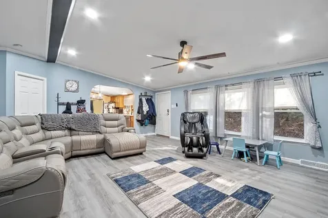 22 Marilyn Drive Allenstown NH 03275