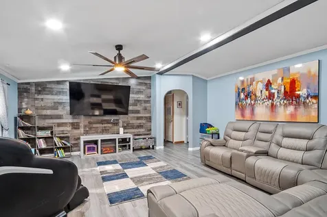 22 Marilyn Drive Allenstown NH 03275