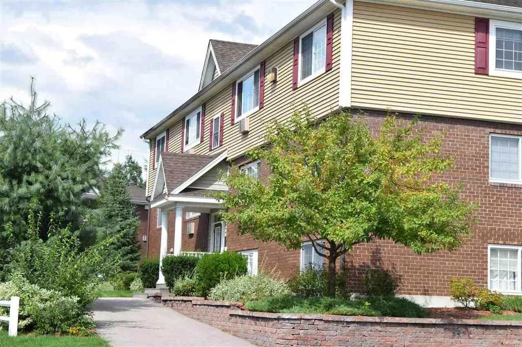 3981 Old Brown Avenue Manchester, NH Real Estate Property MLS 4989299