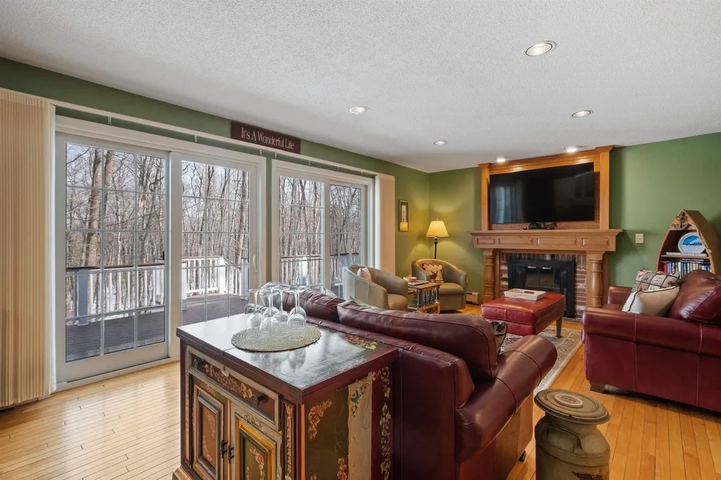 19 Pointe Sewall Road Wolfeboro NH 03894
