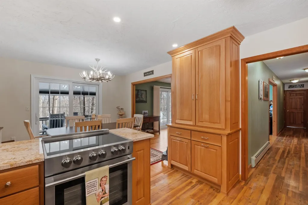 19 Pointe Sewall Road Wolfeboro NH 03894