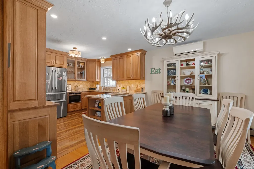 19 Pointe Sewall Road Wolfeboro NH 03894