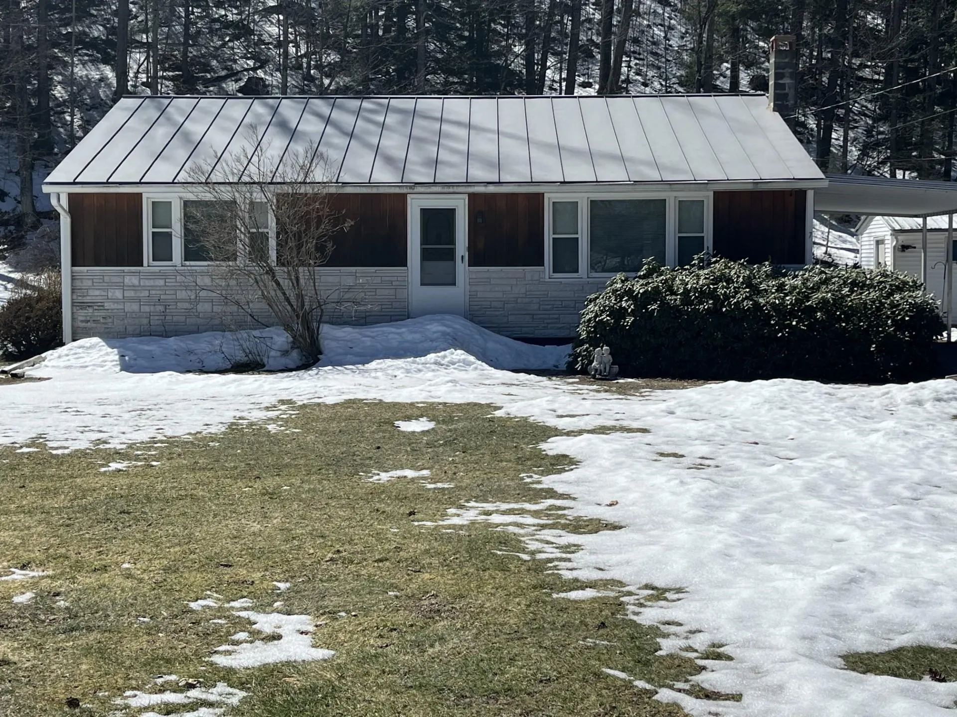 7 Lefebvre Avenue Claremont NH 03743