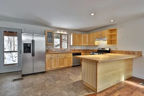 40 Cannon Drive Rochester VT 05767