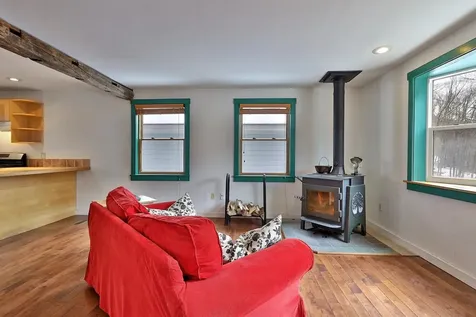 40 Cannon Drive Rochester VT 05767