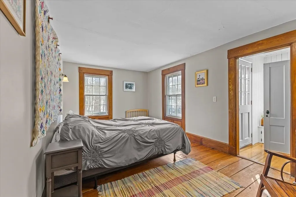 84 Richmond Road Hinesburg VT 05461