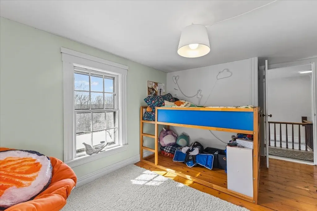 84 Richmond Road Hinesburg VT 05461