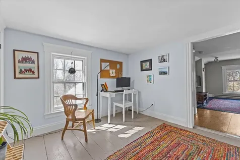 84 Richmond Road Hinesburg VT 05461