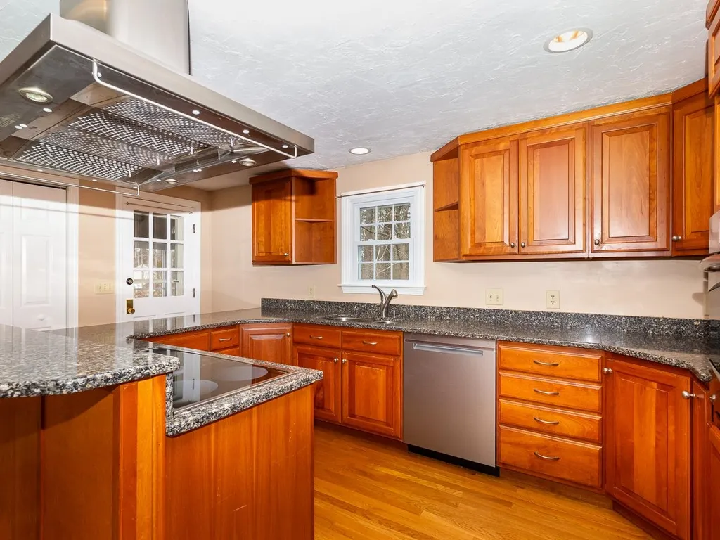 8 Falls Way Durham NH 03824