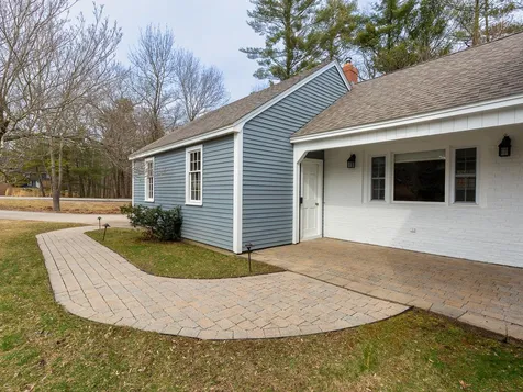 8 Falls Way Durham NH 03824