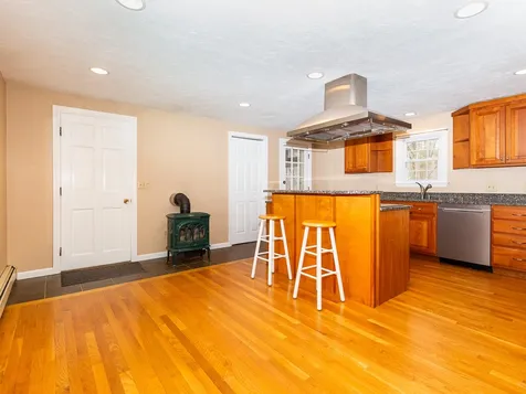 8 Falls Way Durham NH 03824