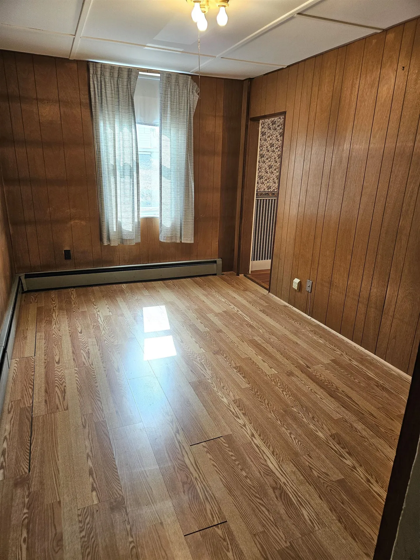 32 Wall Street Claremont NH 03743