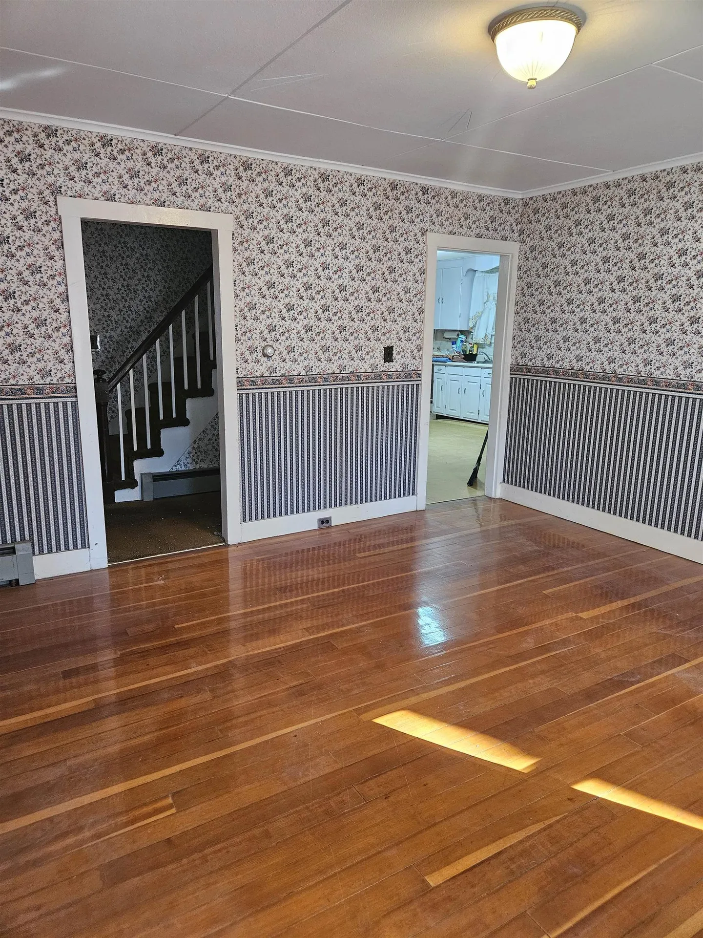 32 Wall Street Claremont NH 03743