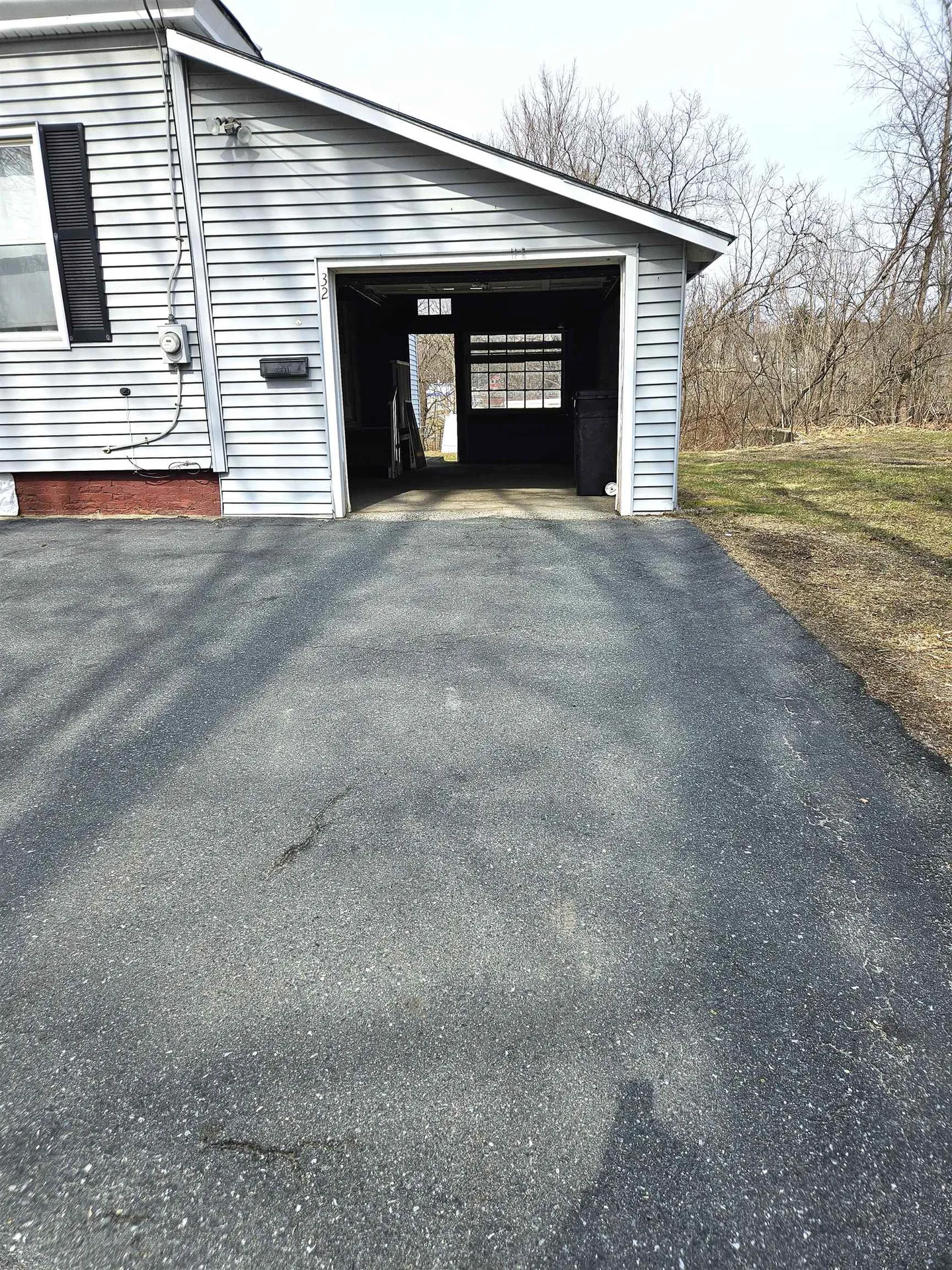 32 Wall Street Claremont NH 03743