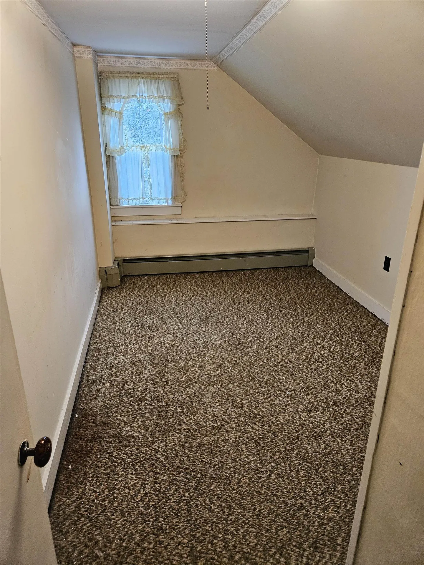 32 Wall Street Claremont NH 03743