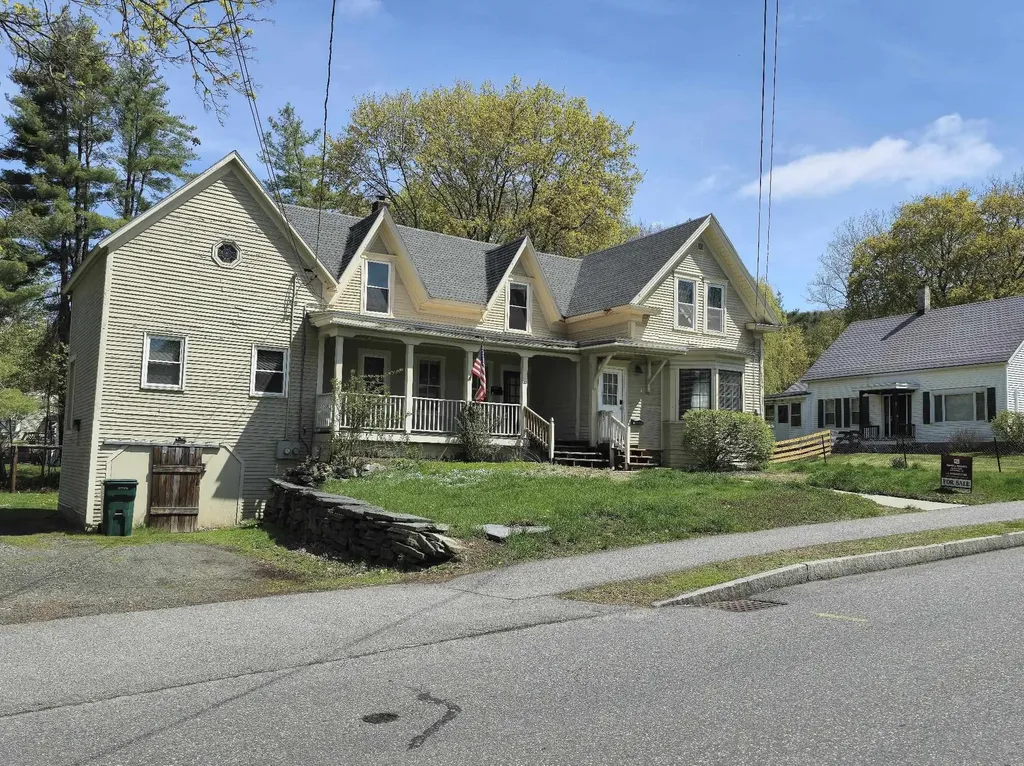 15 Pleasant Street Lebanon NH 03784