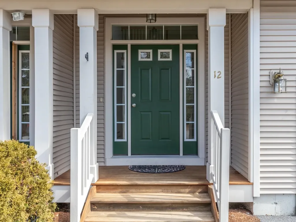 12 Laurel Drive Essex VT 05495