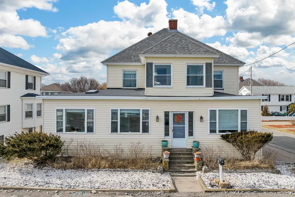 809 Ocean Boulevard Hampton NH 03842