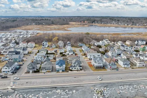 809 Ocean Boulevard Hampton NH 03842