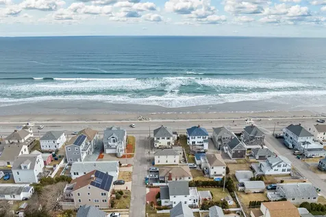809 Ocean Boulevard Hampton NH 03842