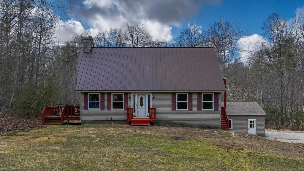21 Castle Rock Road Barrington NH 03825