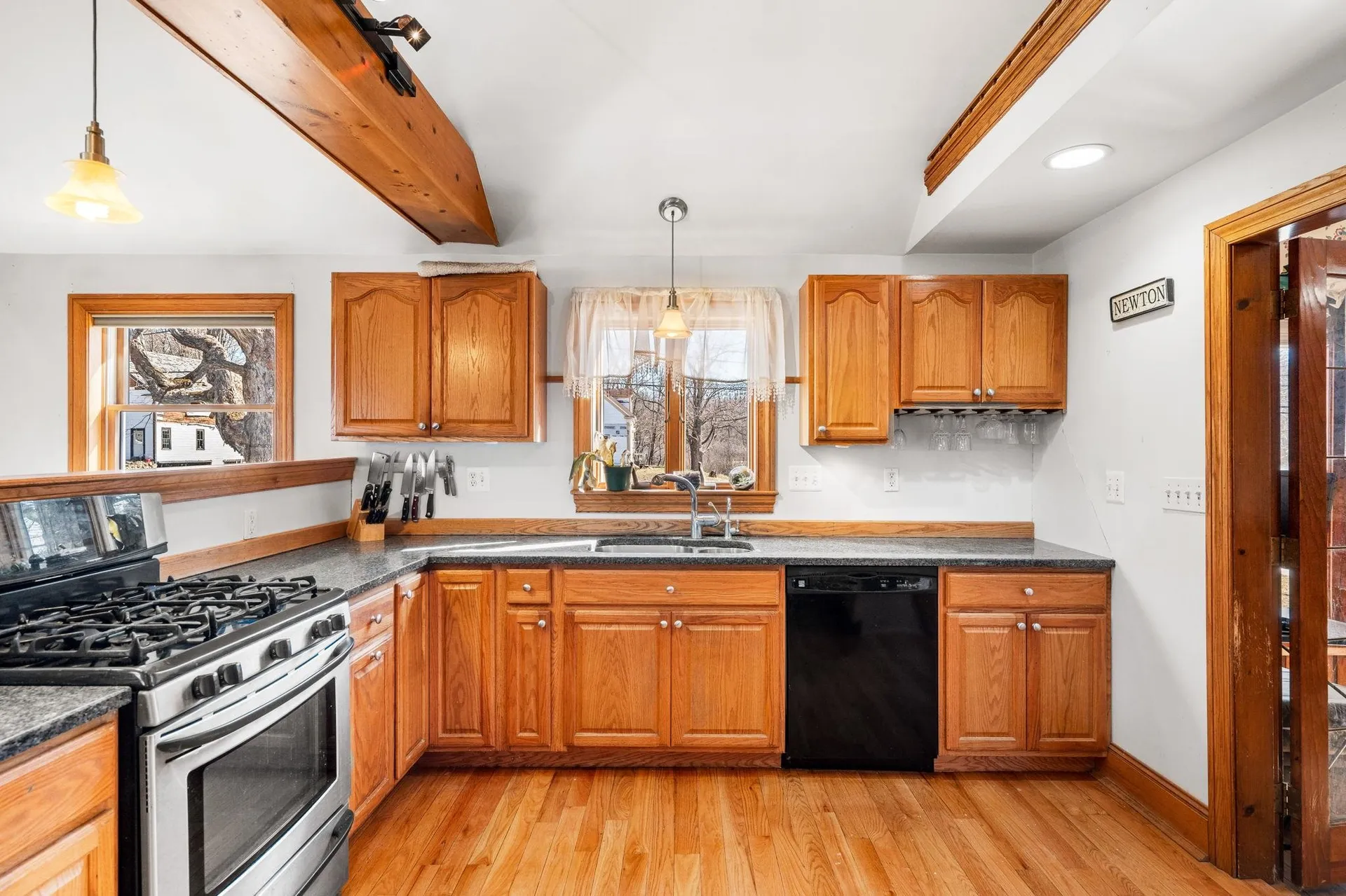 38 N. Main Street Newton NH 03858