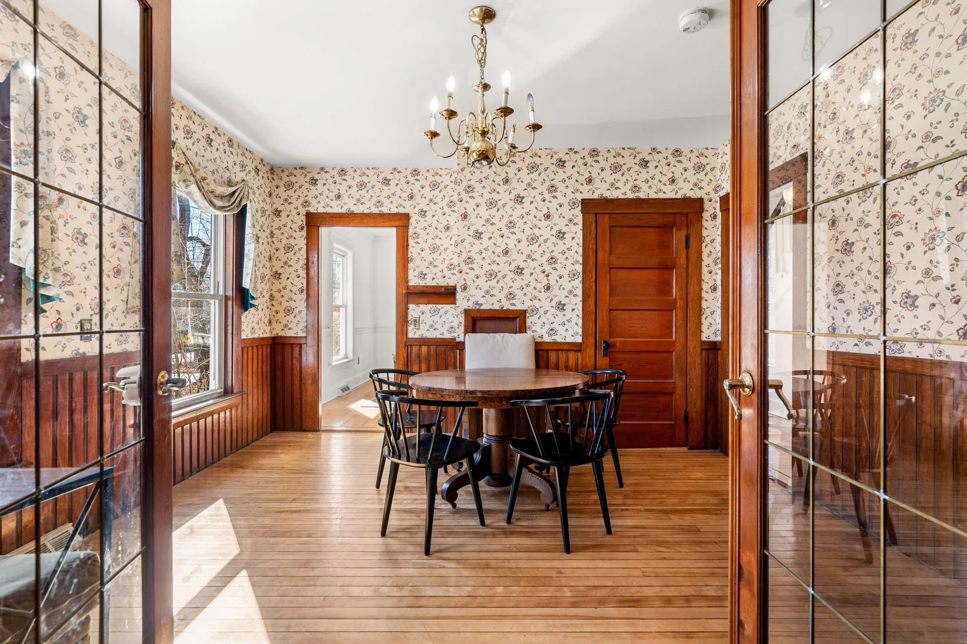 38 N. Main Street Newton NH 03858
