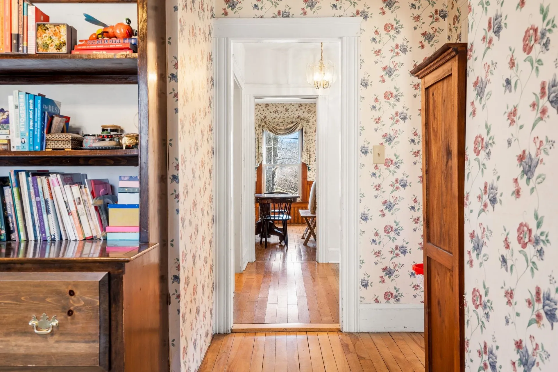 38 N. Main Street Newton NH 03858