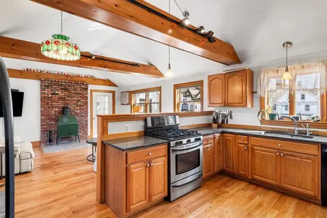 38 N. Main Street Newton NH 03858