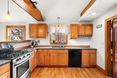 38 N. Main Street Newton NH 03858