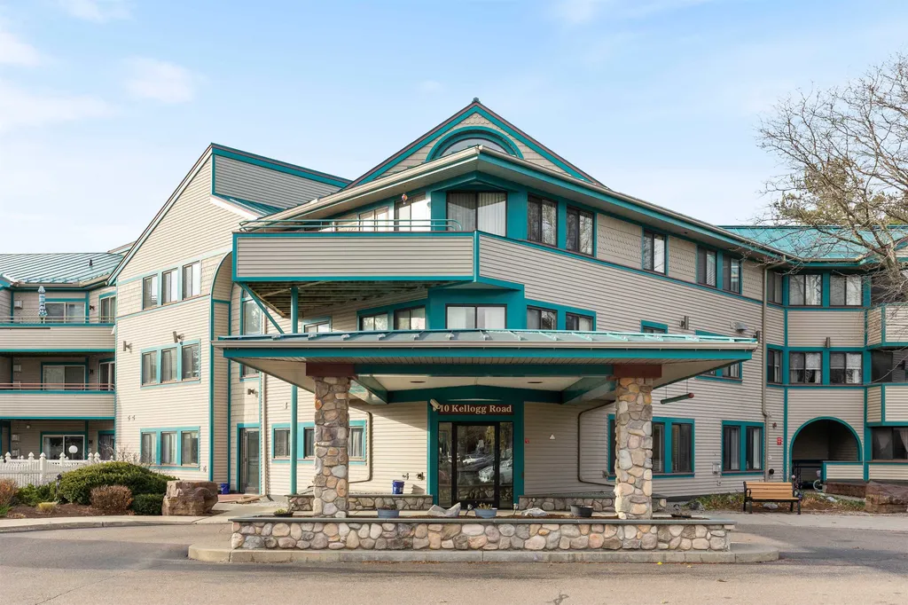10 Kellogg Road Essex VT 05452