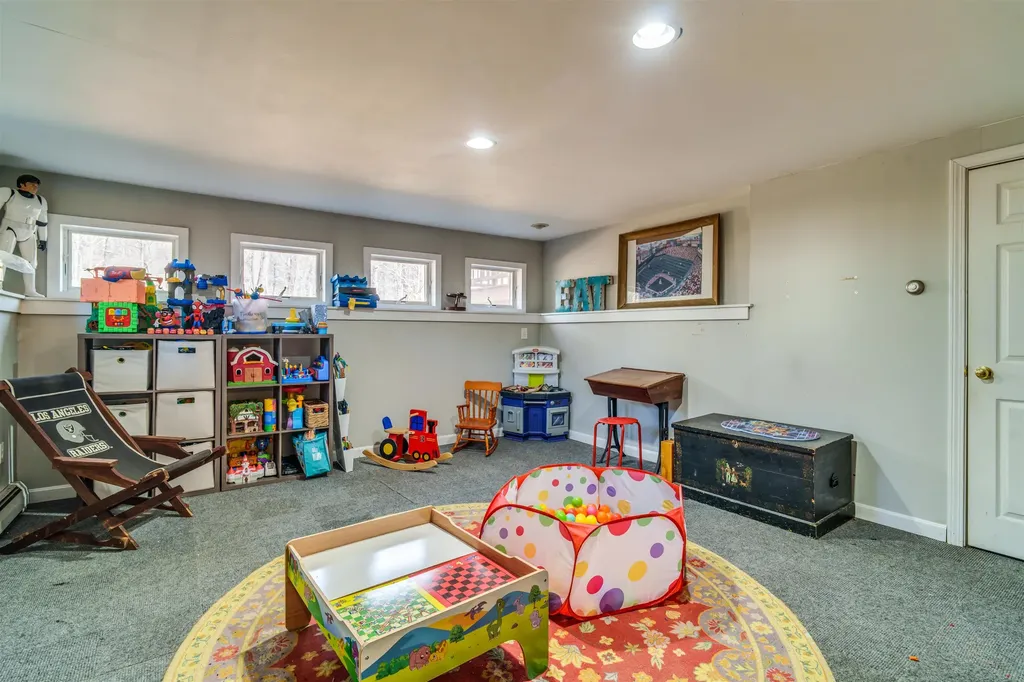 7 Ambler Way Durham NH 03824